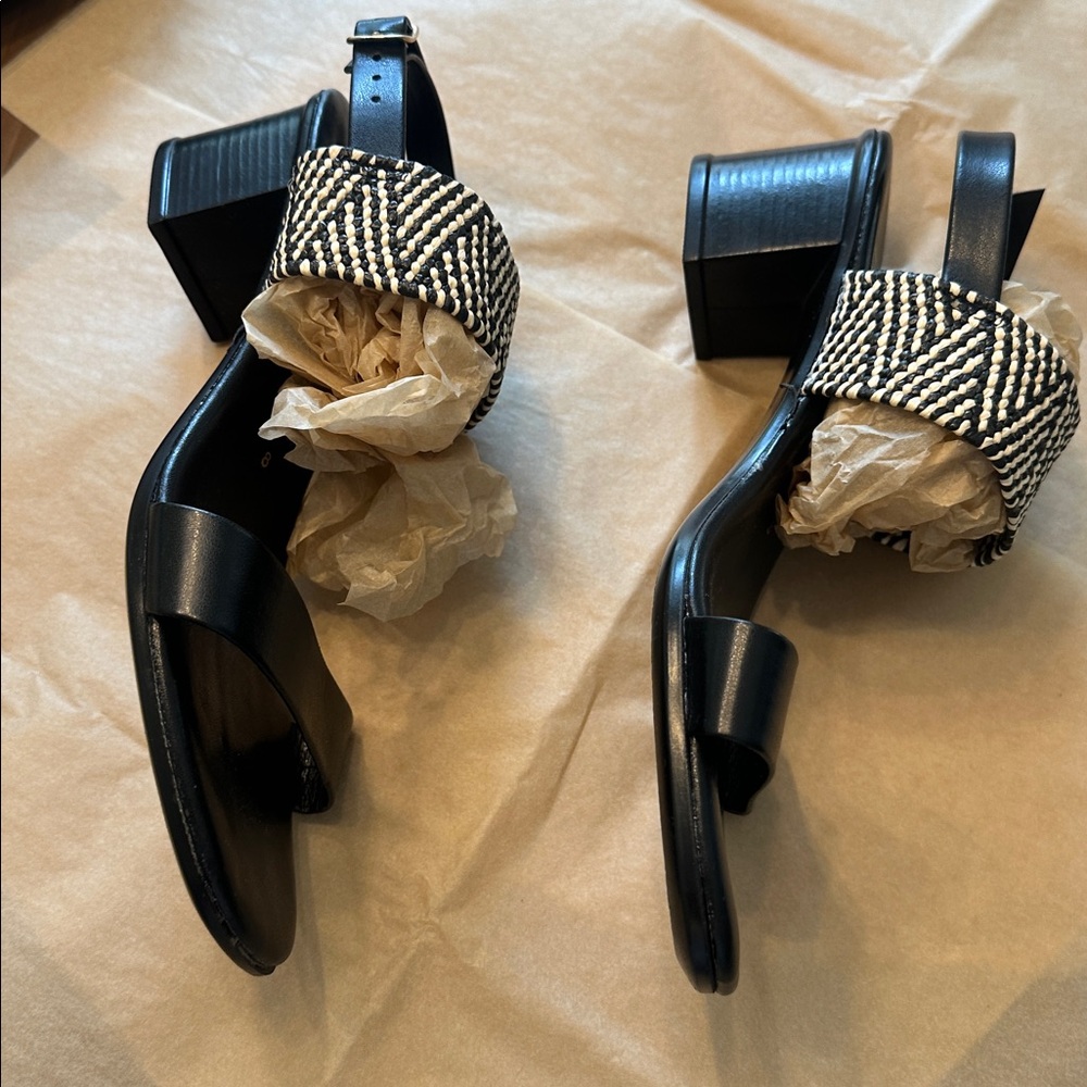 Italian Shoemakers Black Sandals with Braided Cream Accent - Picture 3 of 6